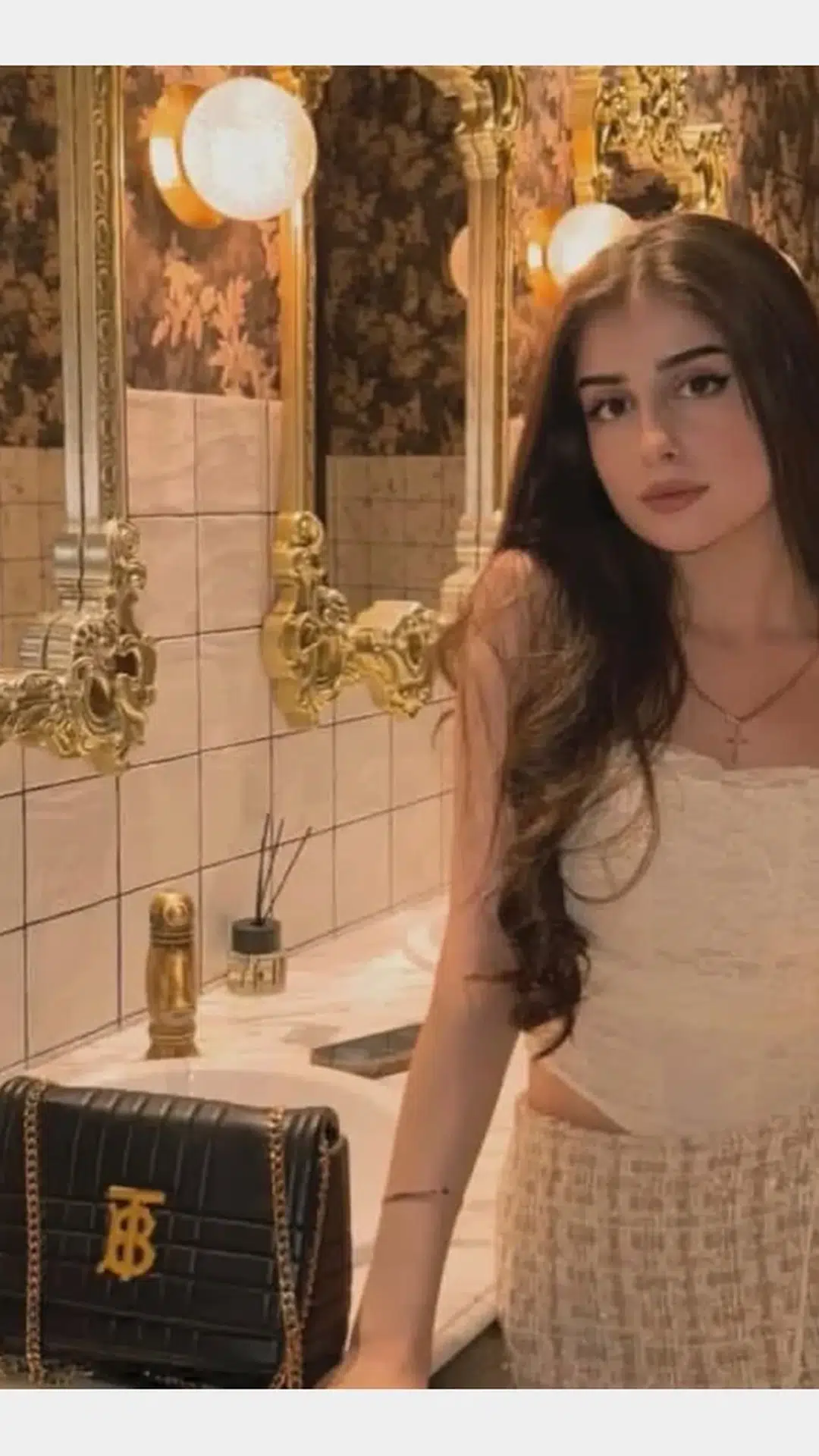 Beylikdüzü escort makalesi için kütüphane görseli 11, esc kutuphane